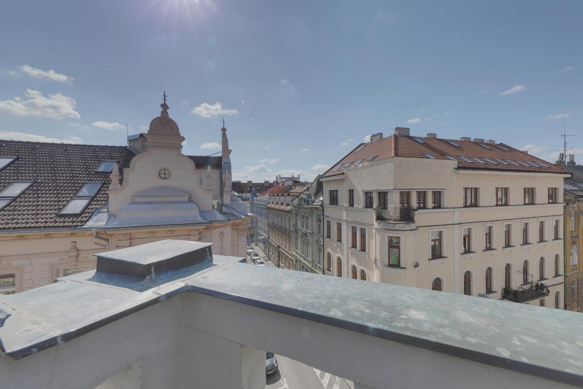 Aneri Apartment Old Town Pozsony Kültér fotó