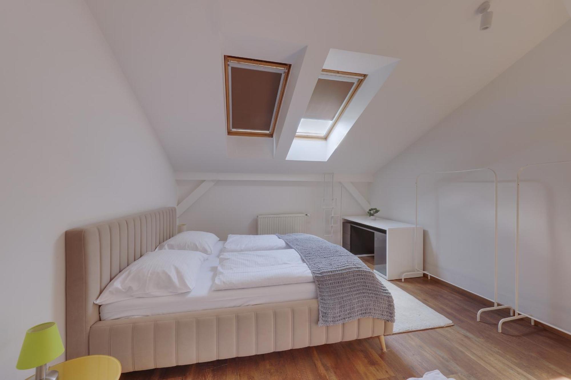 Aneri Apartment Old Town Pozsony Kültér fotó