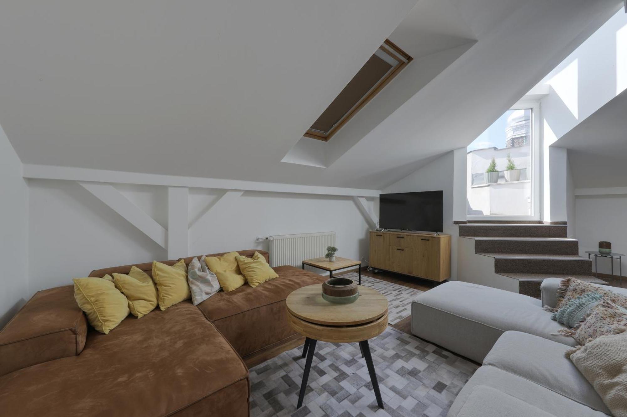 Aneri Apartment Old Town Pozsony Kültér fotó