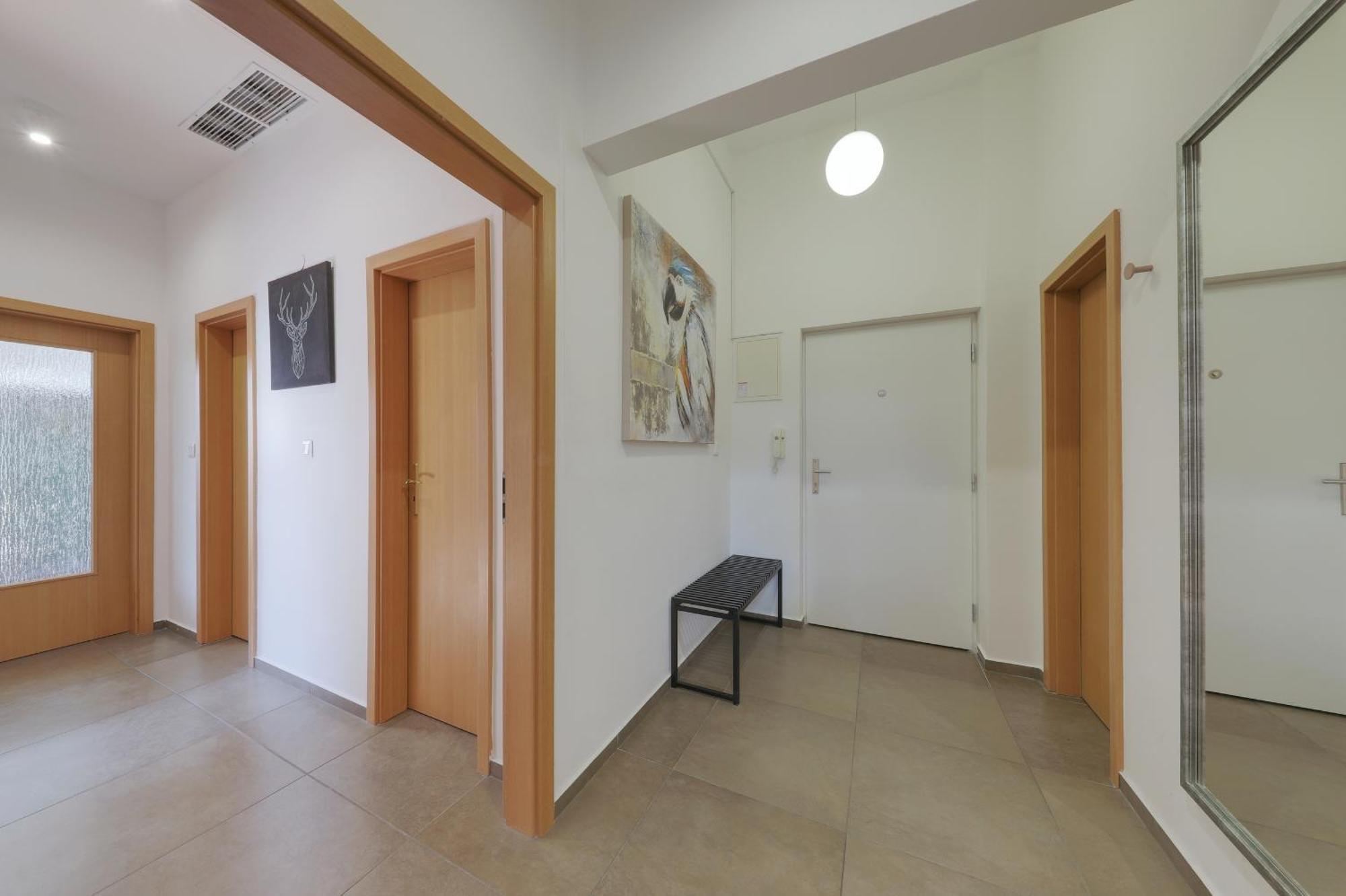 Aneri Apartment Old Town Pozsony Kültér fotó