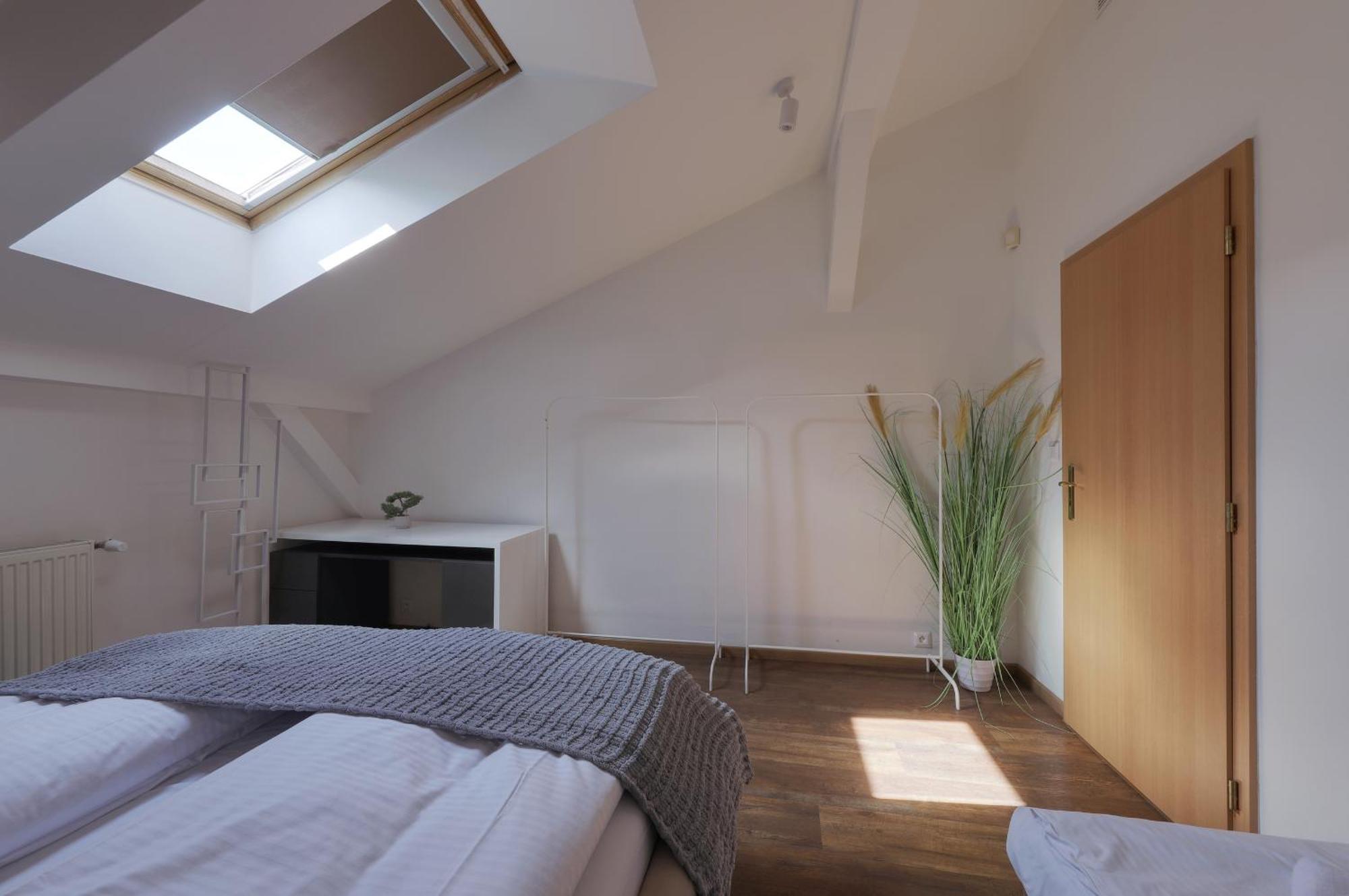 Aneri Apartment Old Town Pozsony Kültér fotó